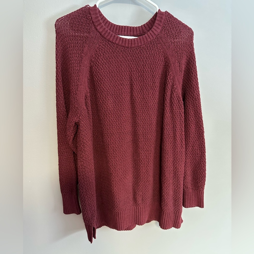 Old Navy Women's Deep Red Crew Neck Sweater - Picture 2 of 8